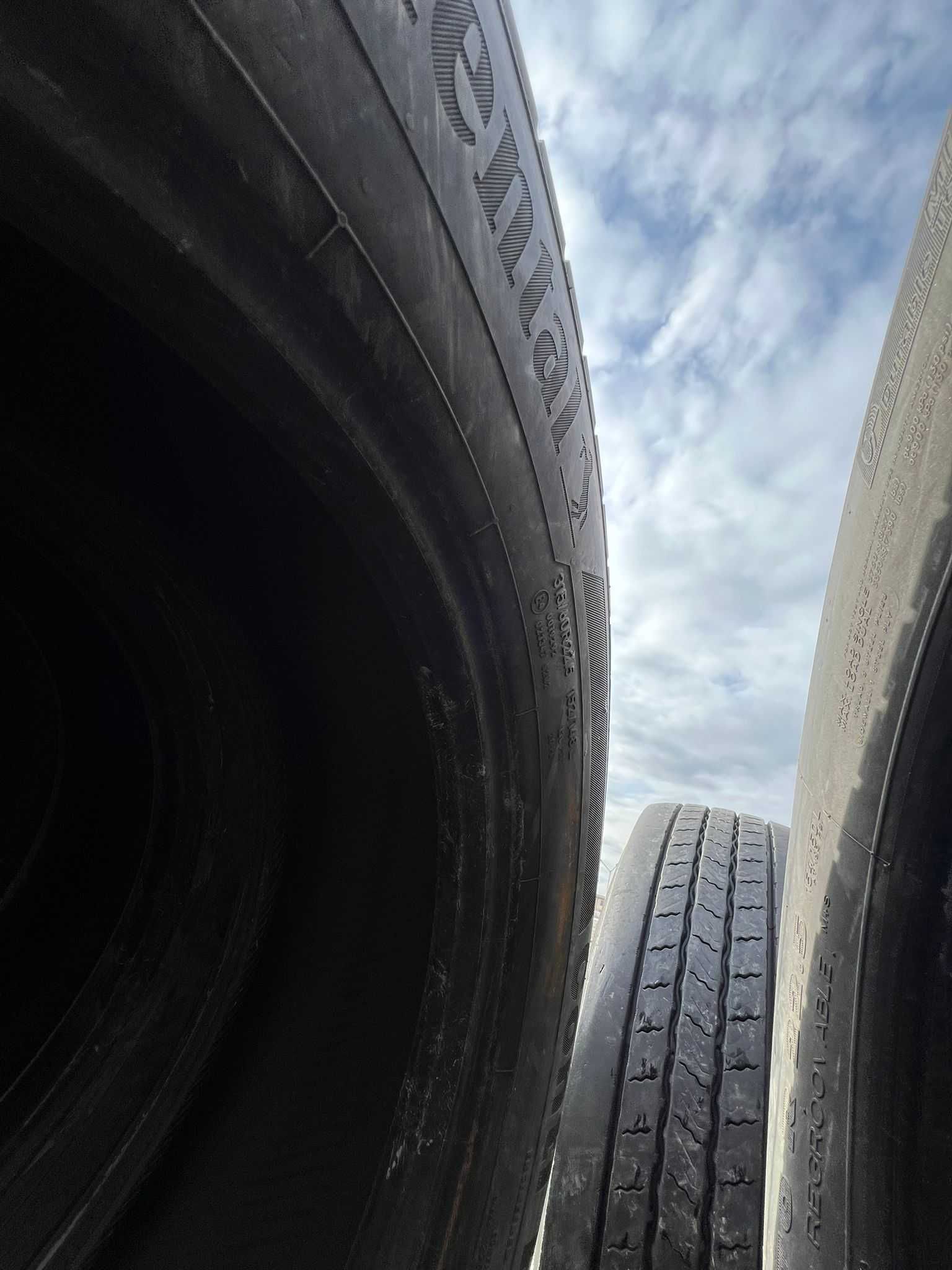 315/60R22.5 anvelope camion tractiune/directie