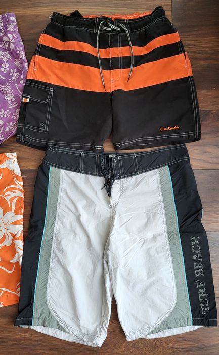 Pantaloni scurti/sorturi/bermude, marimile M - XL