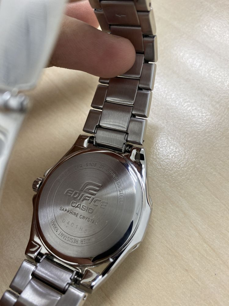Продаю часы casio edifice EFR-S108D-1AVUEF