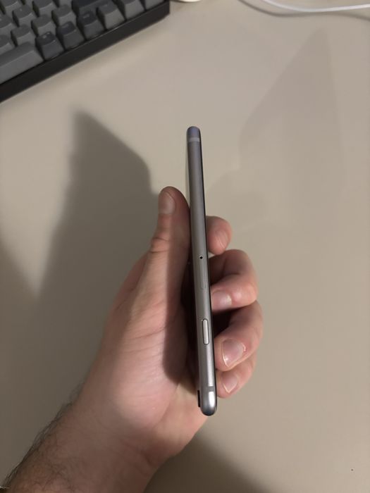 iPhone 6s 16gb space gray