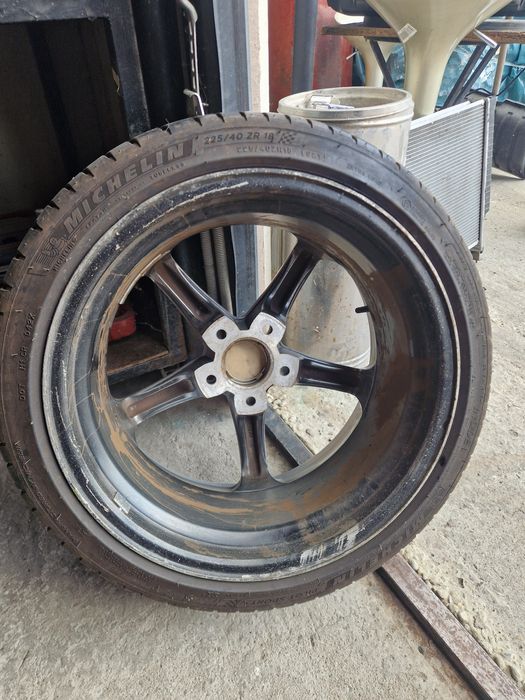 Jante r18 BMW 225/40/18