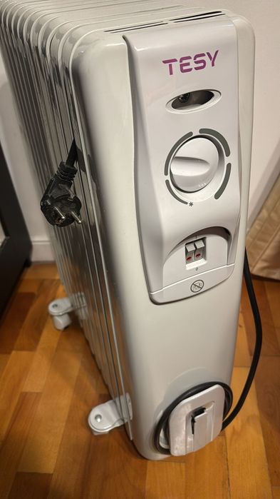 Calorifer electric cu ulei TESY – 2500W, 11 elementi