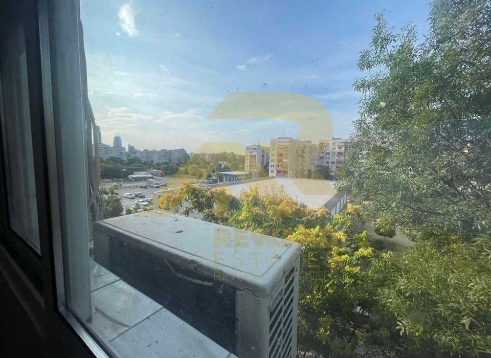 Продава се Четиристаен апартамент в София, Дружба 2 - 110 кв.м за 2164 €/кв.м - Снимка #8