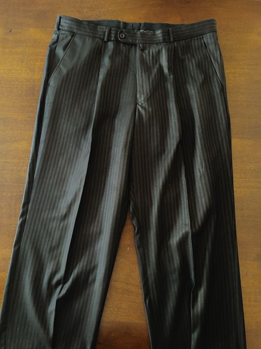 Costum barbatesc Giorgio Armani marimea 54