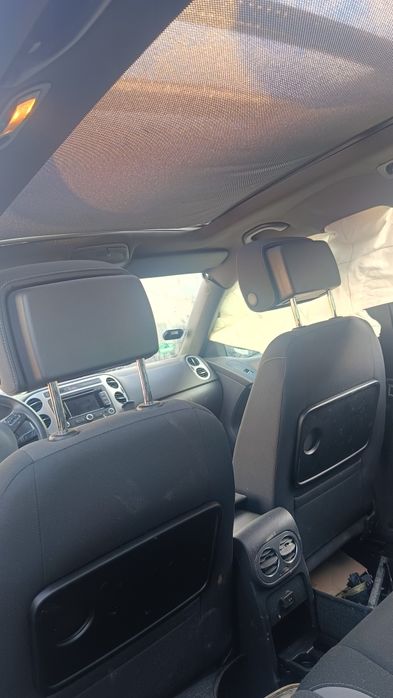 Piese motor cutie punte planșa bord volan caseta grila ecu Tiguan 2012