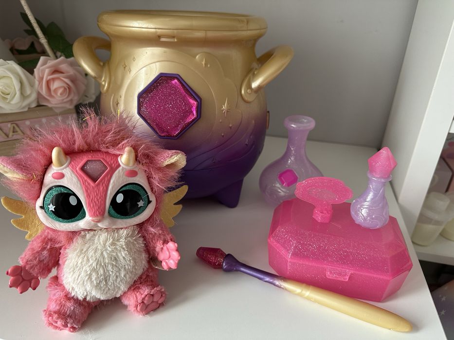 Магическо котле с Интерактивно Микси Moose Magic Mixies