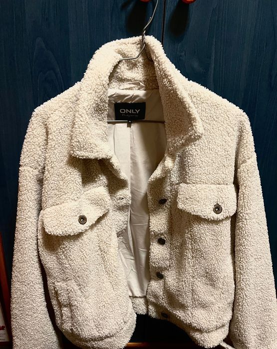 Дамско яке ONLY, М размер