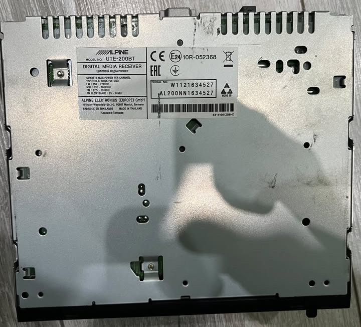 Радио с блутут Alpine