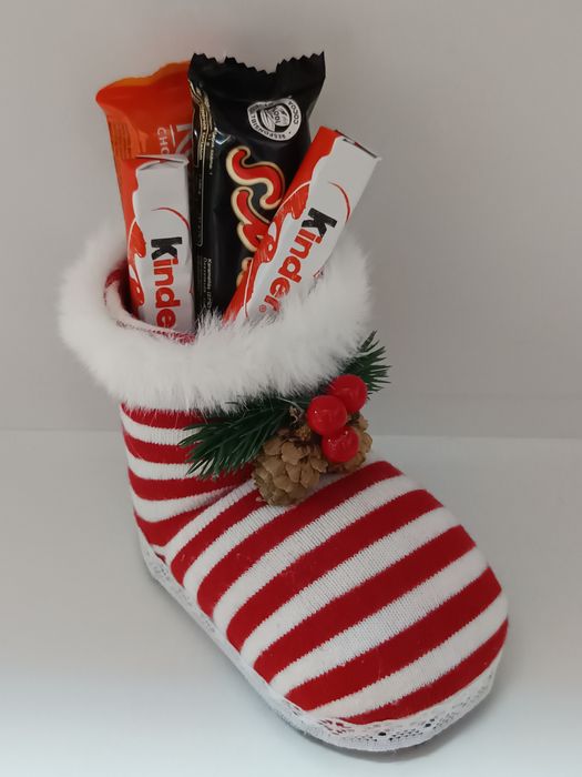 Коледни ботушчета за лакомства или декорация