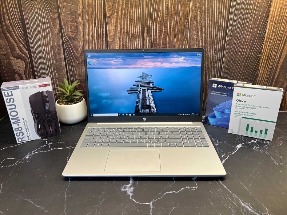 Ноутбук HP Laptop 15 - Ryzen 5‑7520U / 16GB / 512GB SSD / 15.6" ULTRA