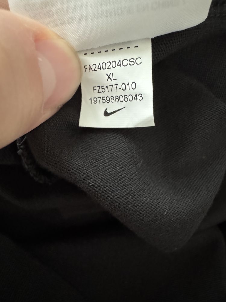 Мъжко! Чисто нова оригинална тениска Nike Tee Club