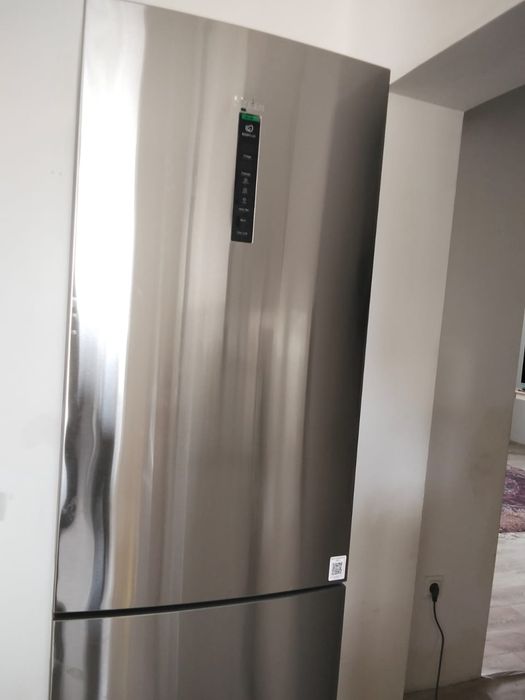 Холодильник почти новый