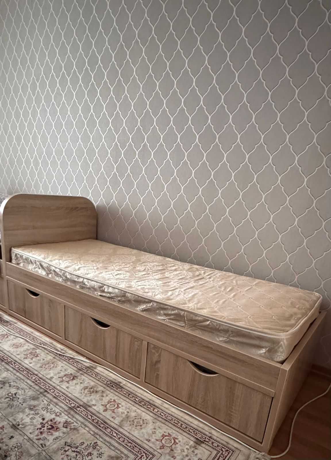 Продам ДВА матраса 185*75 см