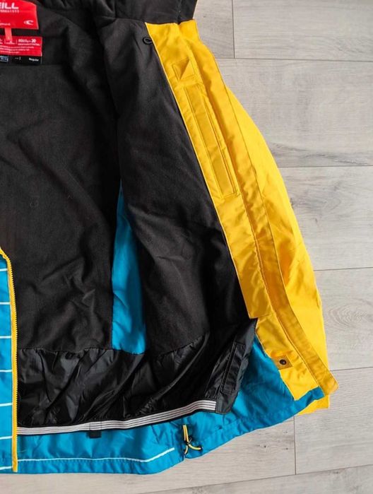 Geaca de ski/snowboard O'Neill – impermeabila si calduroasa, marimea L