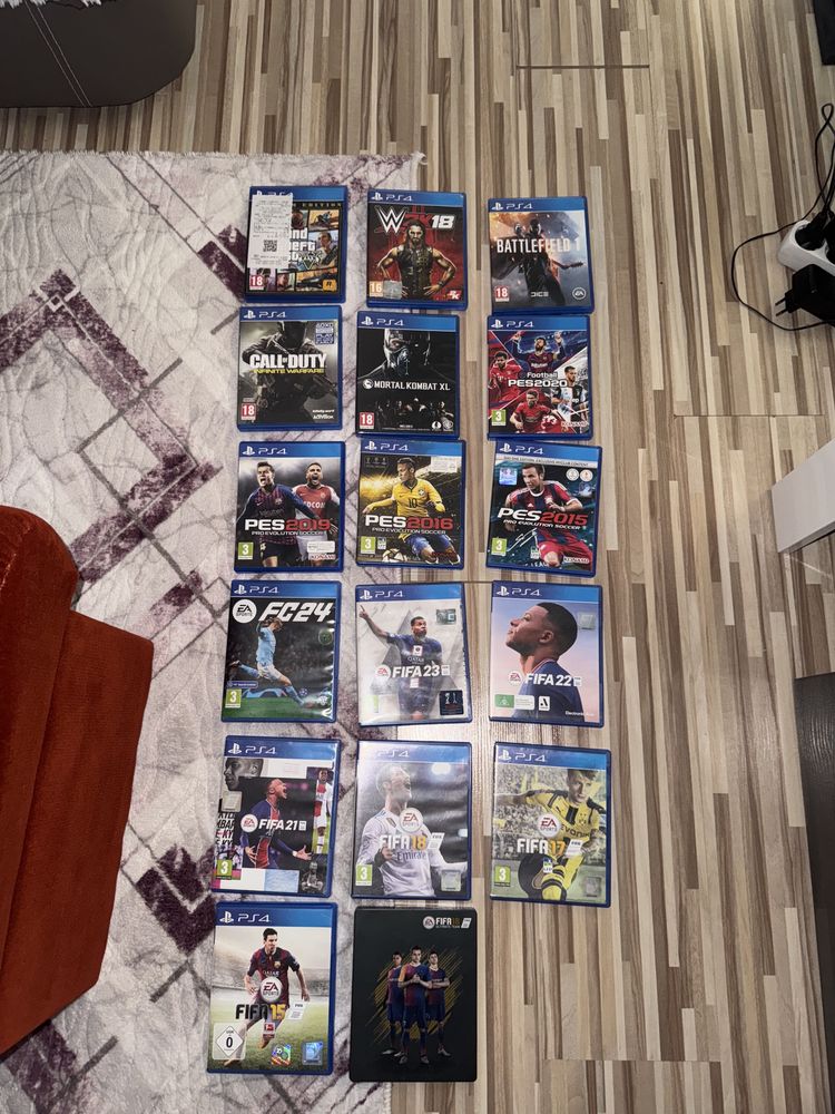 Продавам ps4 pro в много добро състояние