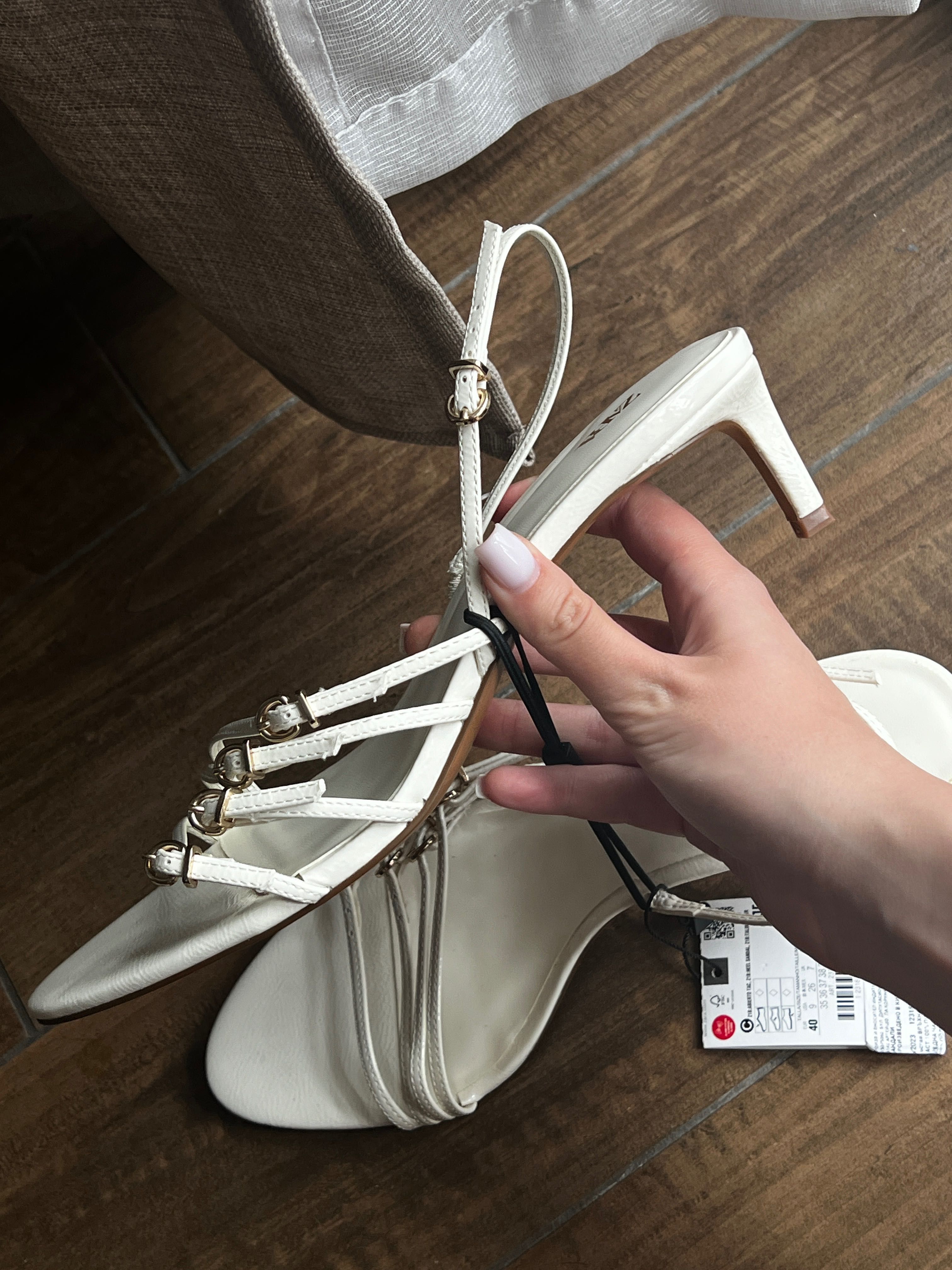 Zara сандали с отворена пета на ток