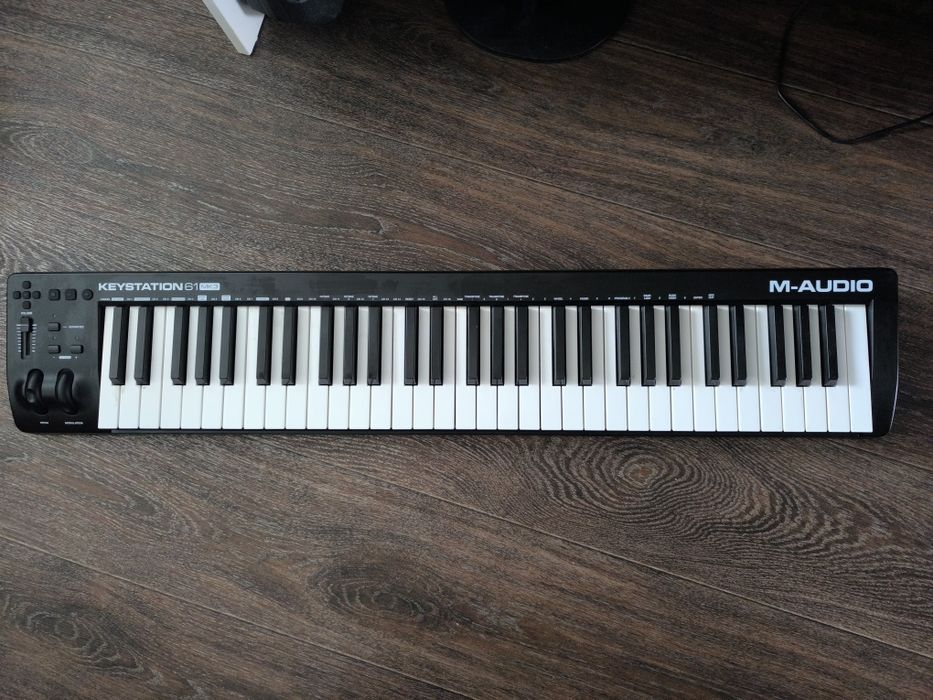 Продам миди клавиатуру, midi keyboard  m-audio