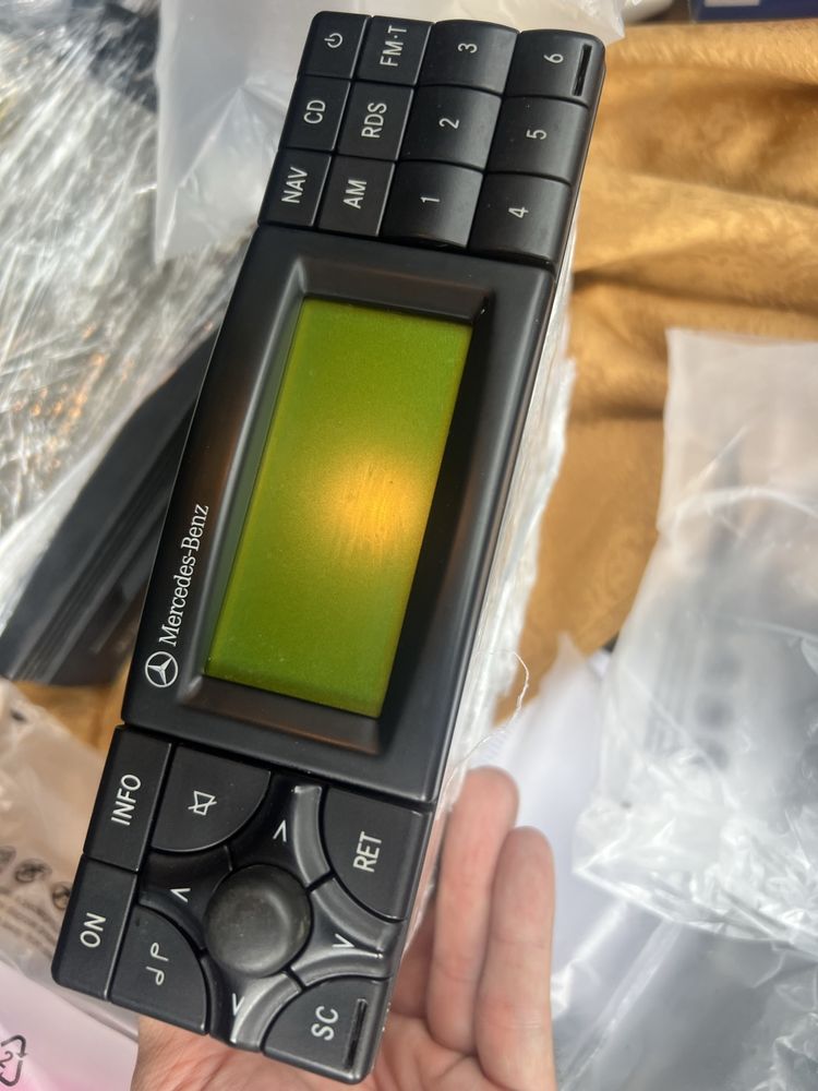 APS W140 W210 navigatie audio 10 radio casetofon
