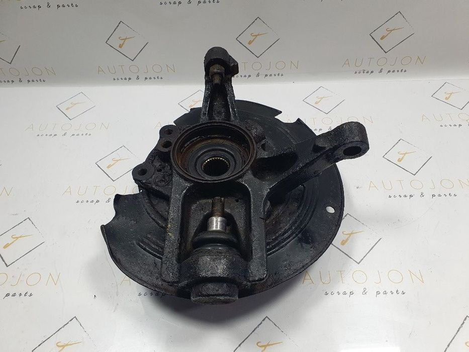 Fuzeta  dreapta fata MERCEDES-BENZ M-CLASS W163 1998 - 2005 2.7 ML 270 CDI OM 612.963  A1633320102
