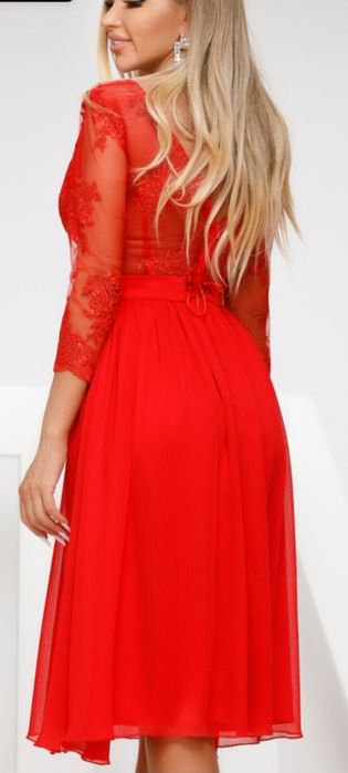 Rochie roșie cu dantelă cu mânecă lungă atmosphere fashion mărimea 36