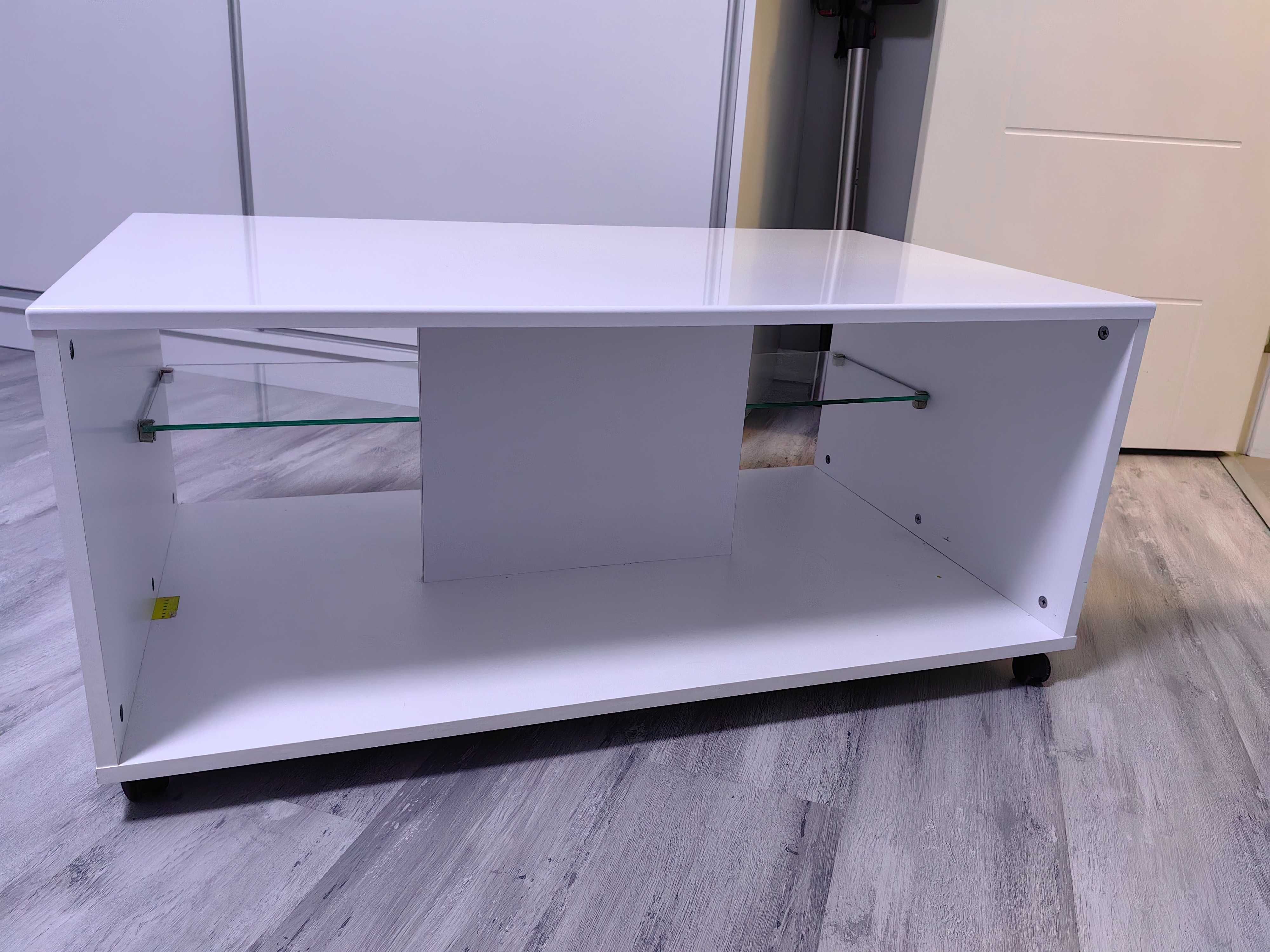 Холна маса изработена от MDF