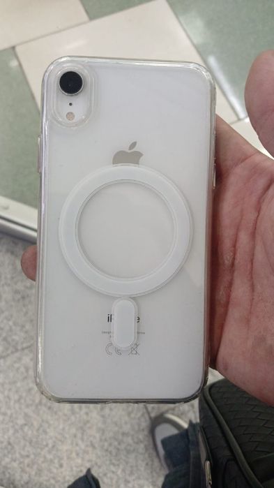 Продам айфон Xp.