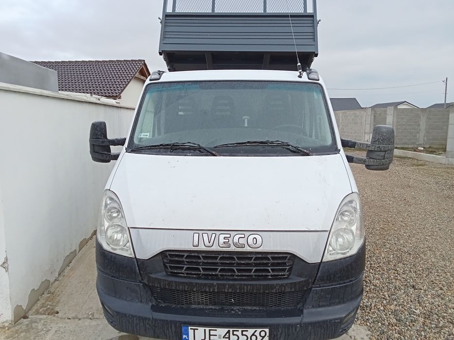 Iveco 50,c,15 basculabil pe 3 parti