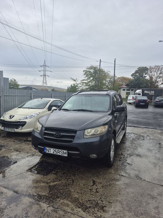 Vând sau schimb hyundai santafe