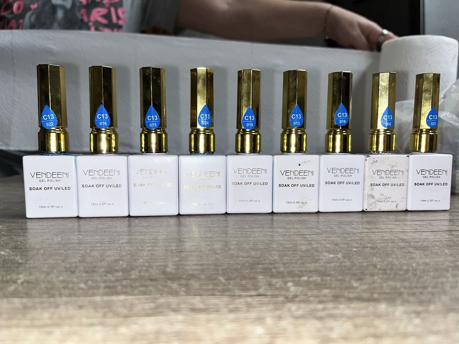 Vând 9 oje pentru lampă UV