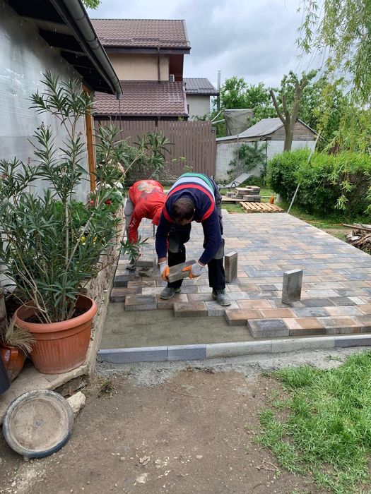 Montez Pavaje  Bucuresti.