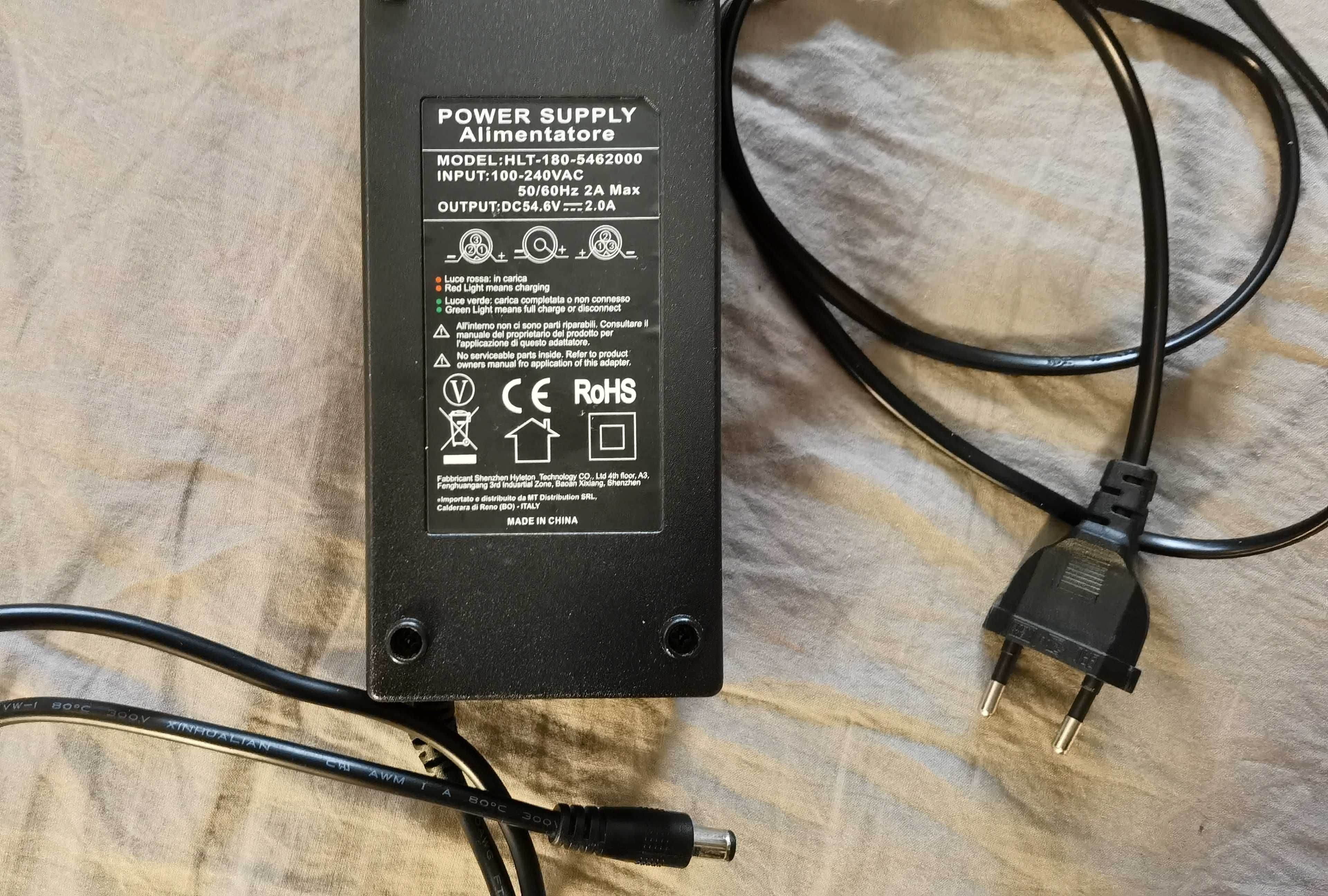 Италианска тротинетка Aprilia eSR2 Еvo, 500W, 48V, 14.4Ah, 21kg, нова.