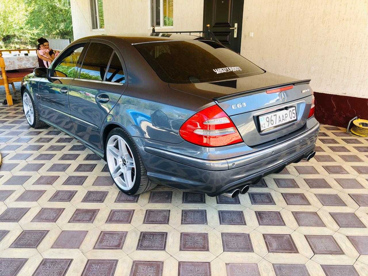 Спойлер Mercedes W211 AMG крышка багажника