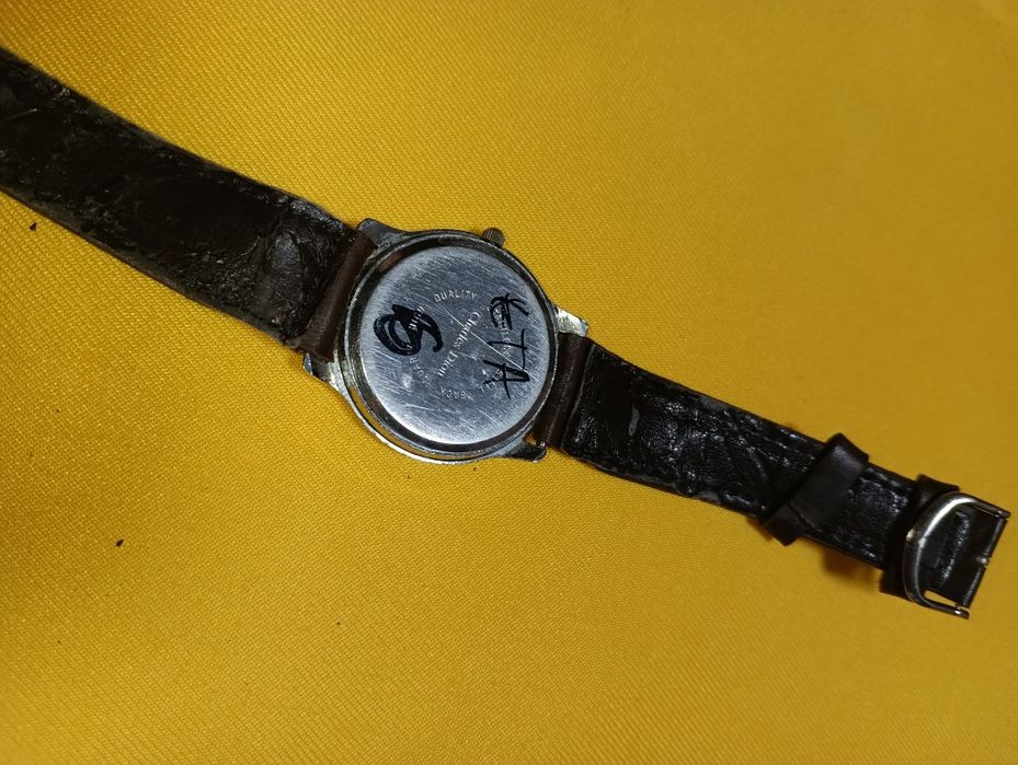 Charles Dion дамски часовник - 9 лв