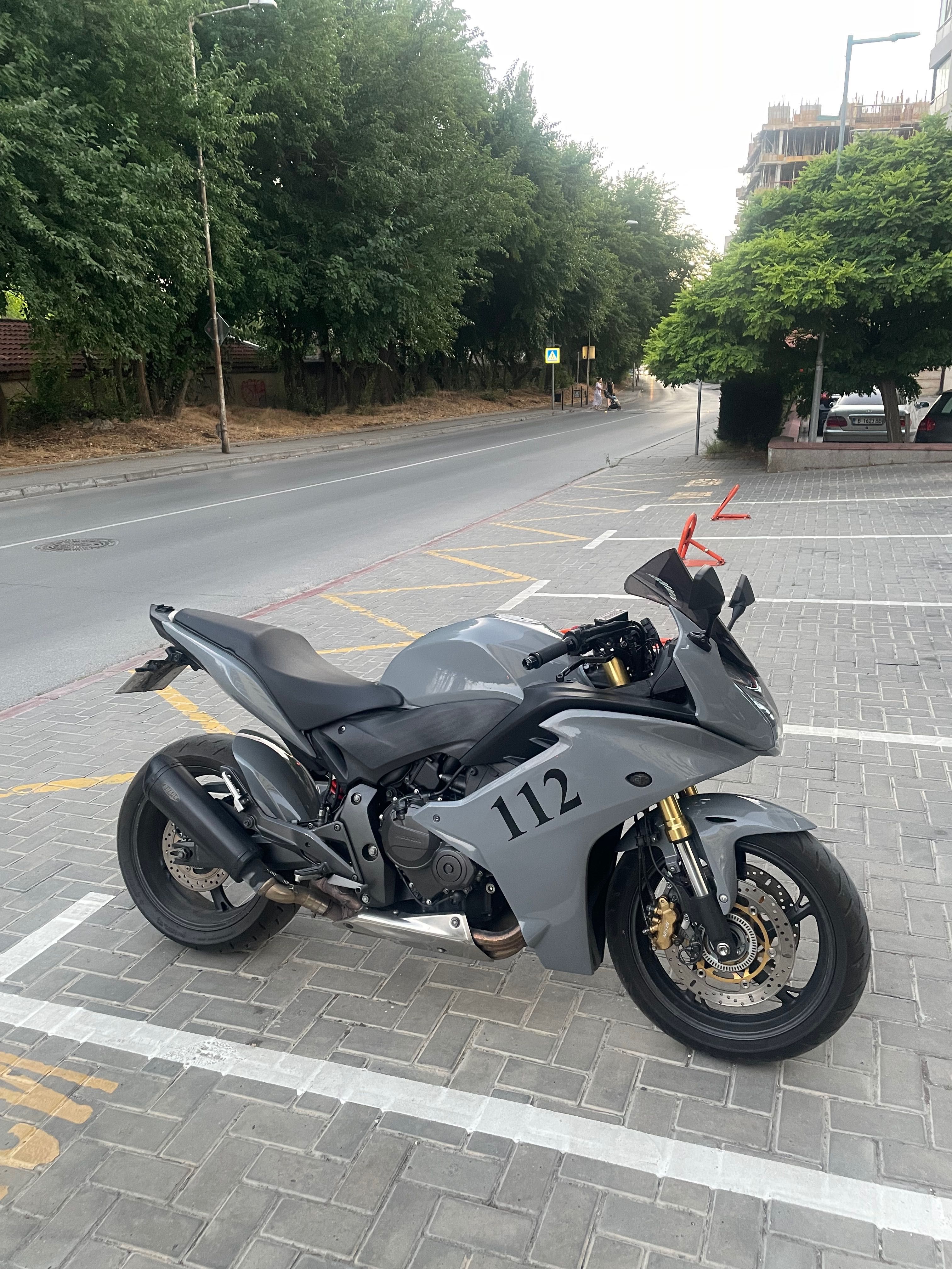 Honda CBR Nardo Grey