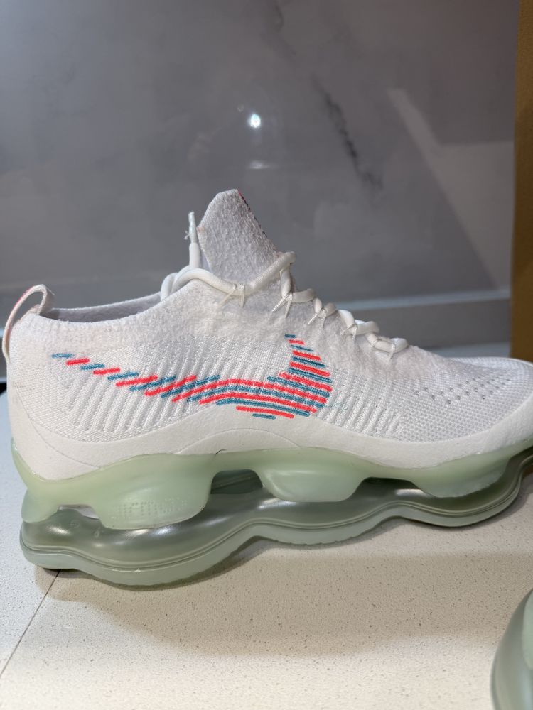 Nike scorpion lagoon pulse 179лв