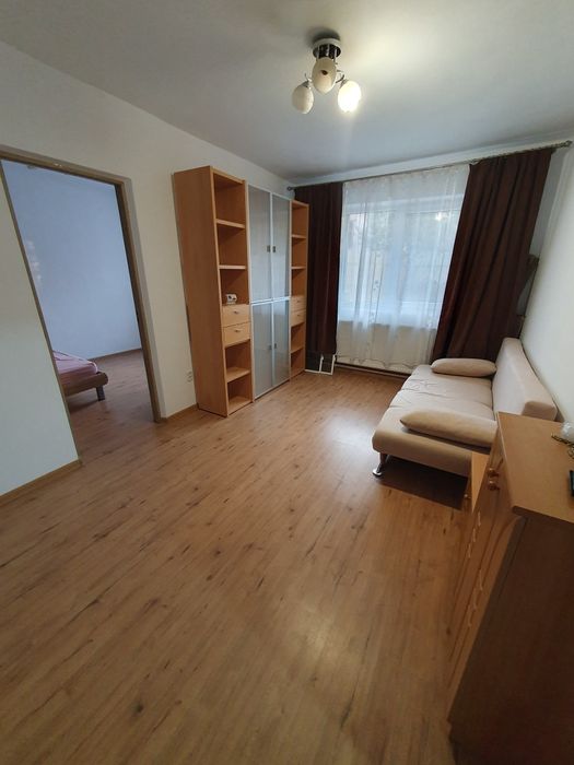 Apartament cu doua camere de închiriat