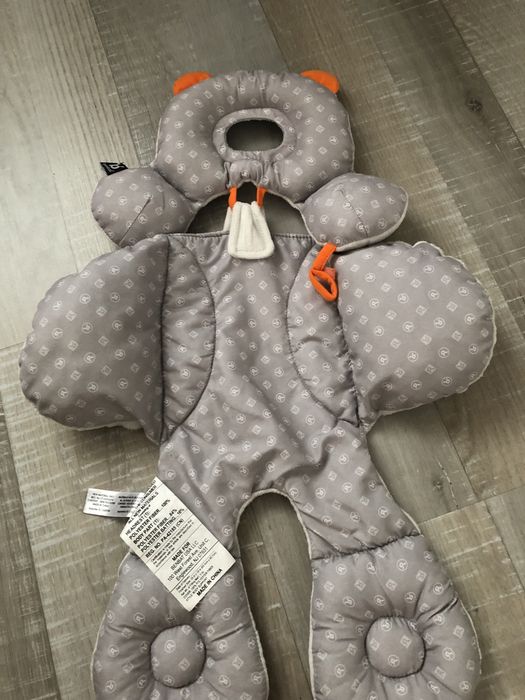 Vând haine bebe