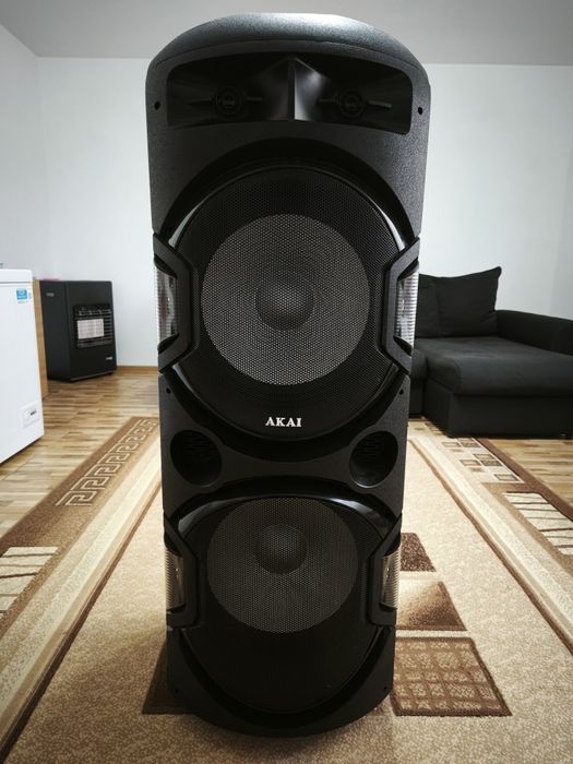 Sistem audio / boxa Akai