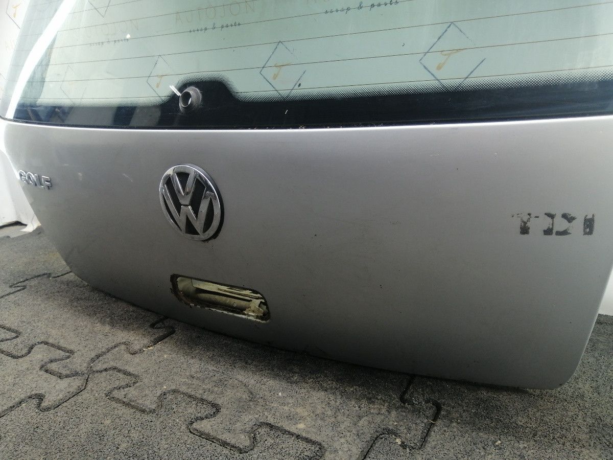Haion cu luneta VOLKSWAGEN GOLF IV (1J1) [ 1997 - 2007 ] argintiu LA7W OEM 1J6827025G / 1J6 827 025 G