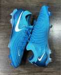 Футболни бутонки Nike Phantom