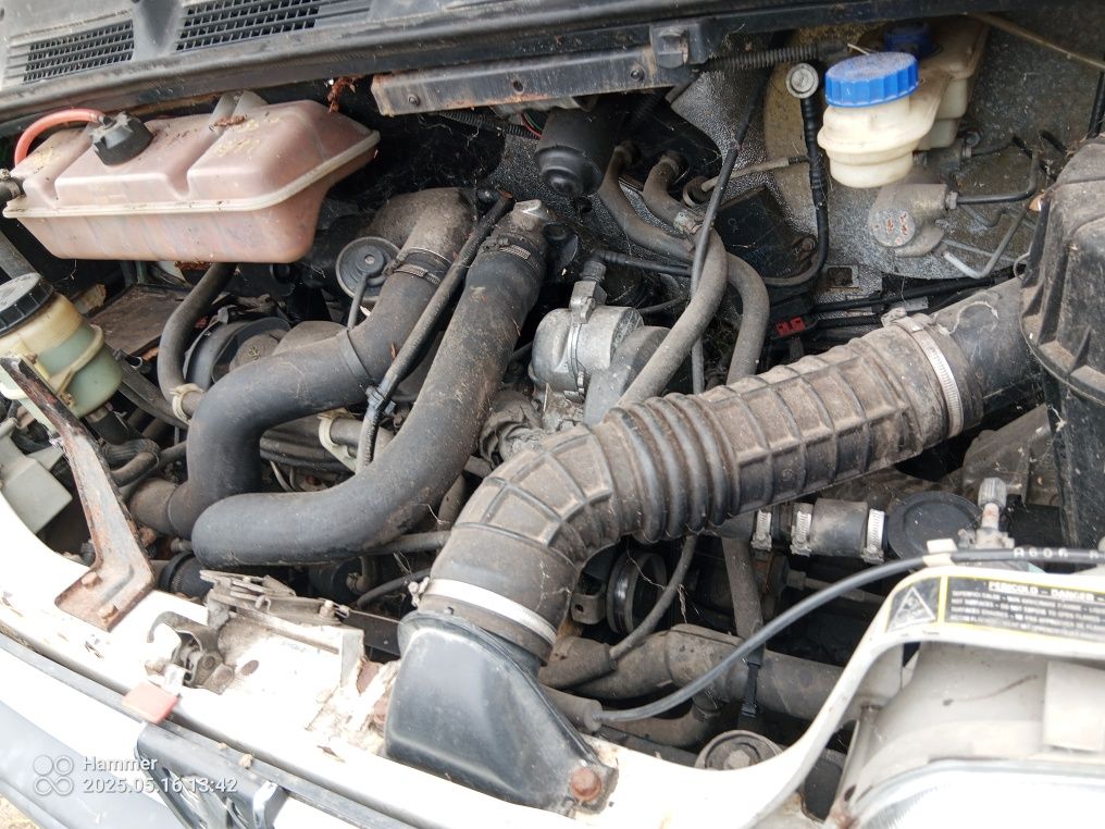 Продавам Peugeot Boxer 2.5 107 конски сили нов внос
