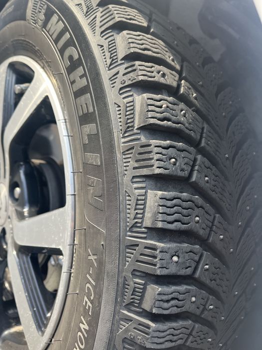 Шины зимние, диски