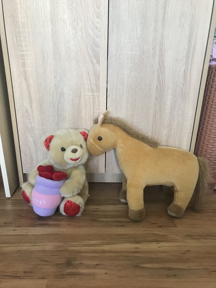 Плюшени играчки
