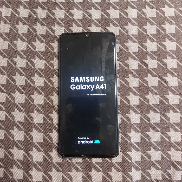 Vînd telefon Samsung Galaxi A41