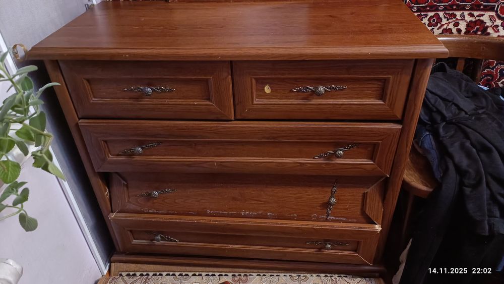Бесплатно комод хороший