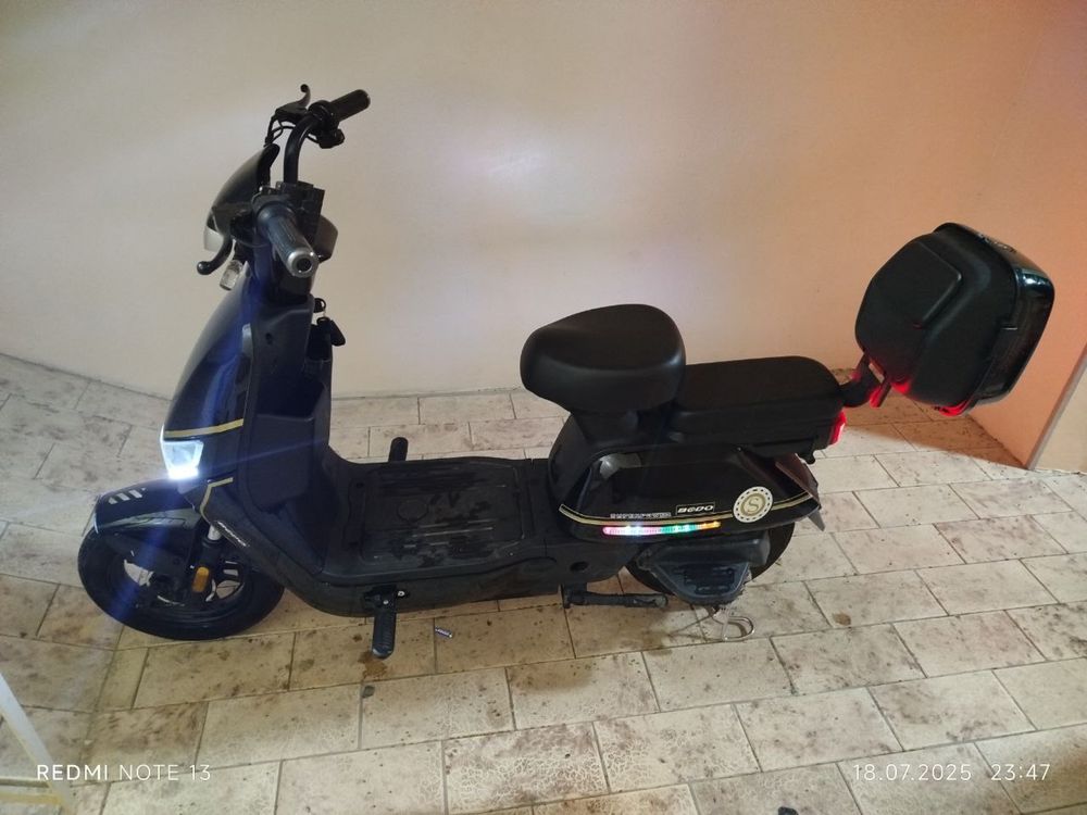 Skuter elektricheskiy yurishi zor pachti yengi