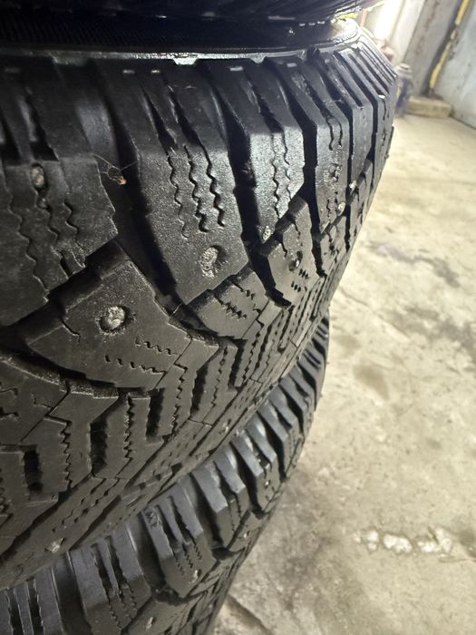 Продам зимнюю резину r15