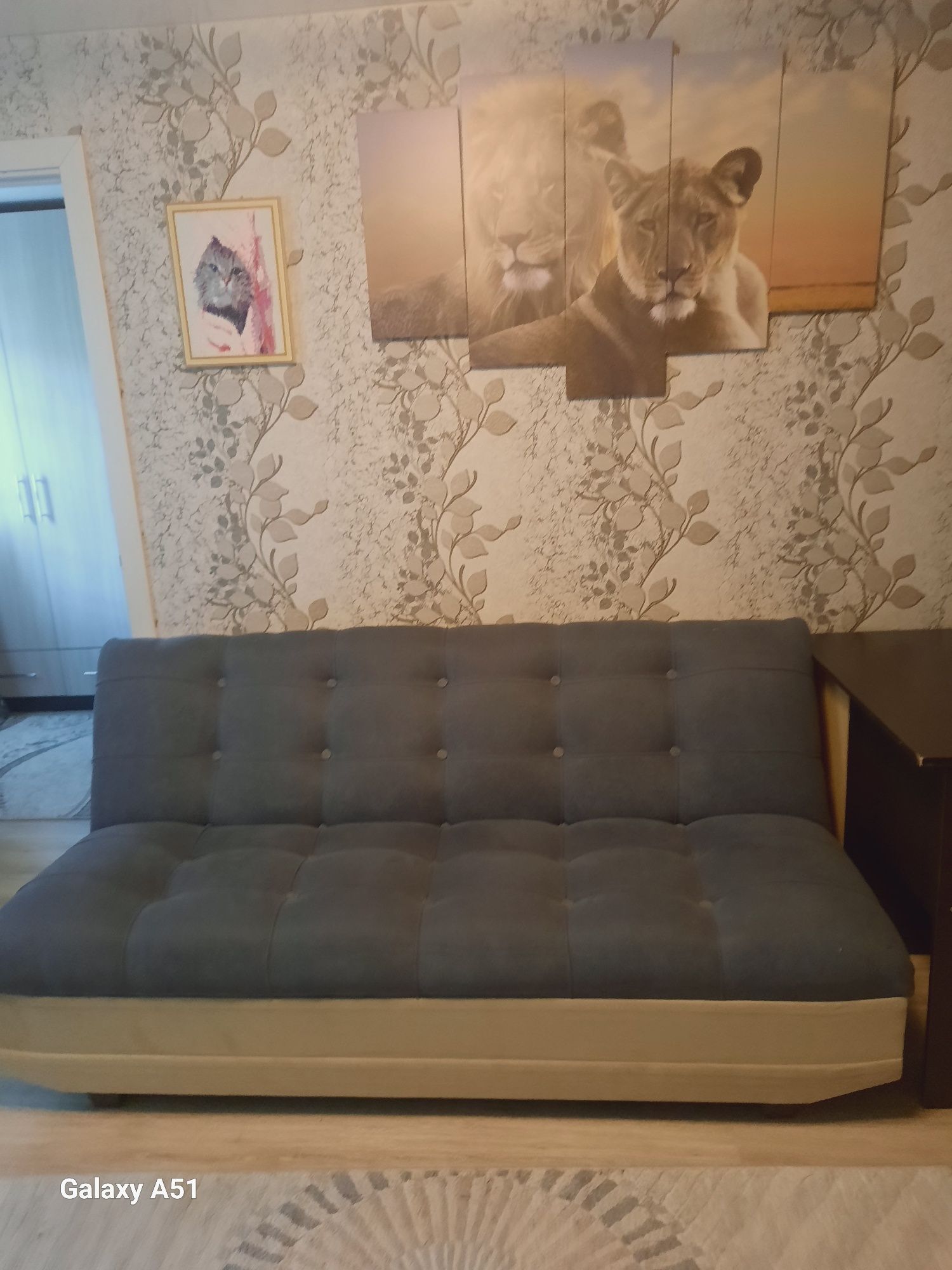 Продаётся диван в хорошем состоянии