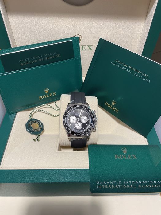 Часовник Rolex Daytona Oysterflex White Gold Black Dial