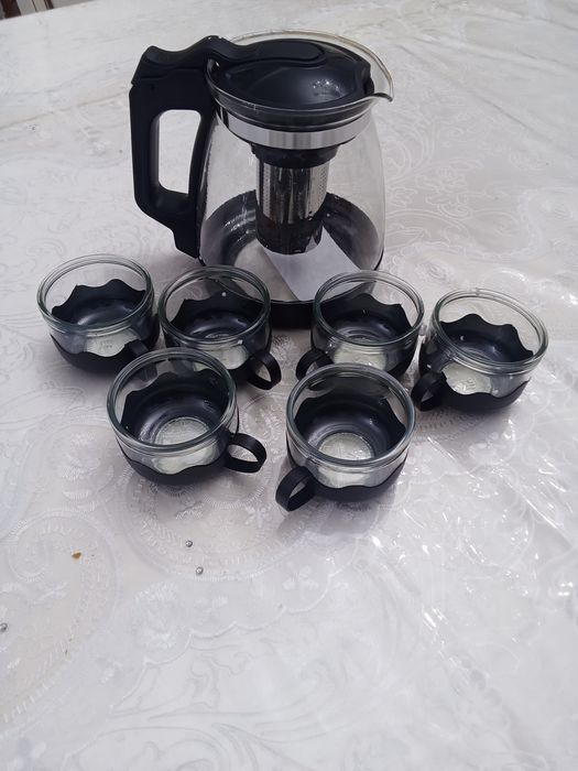 Чайник с 6 бокалами